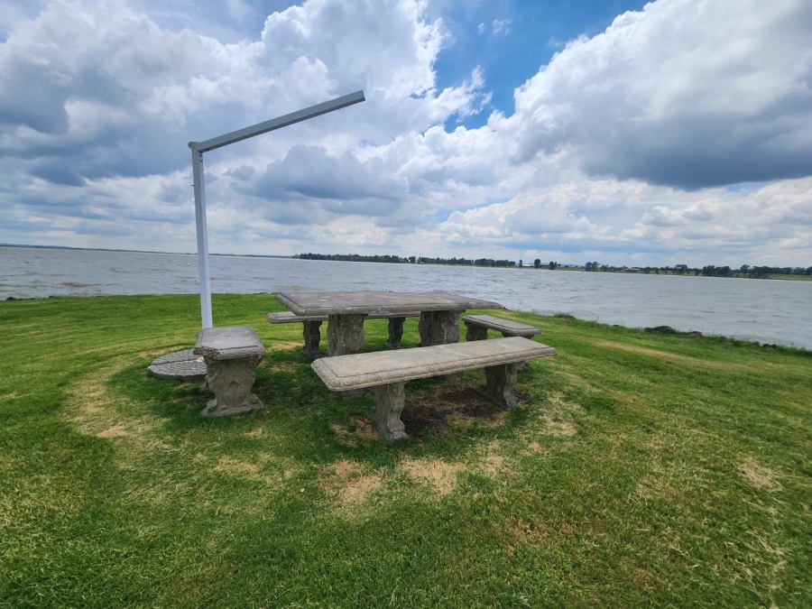 5 Bedroom Property for Sale in Oranjeville Free State